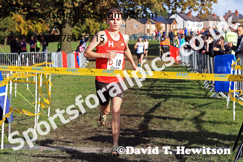 Senior men, 2024 Northern Cross Country Relays, Graves Park, Sheffield.   Photo: David T. Hewitson/Sports for All Pics
